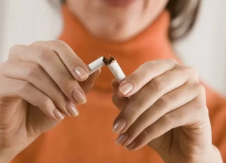 New Zealand will phase in a near-total tobacco ban from next year