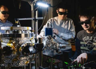 A Historic Discovery: How Quantum Mechanics and Gravity Are Finally Connected How Quantum Mechanics and Gravity Are Finally Connected