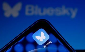 Bluesky’s Hour-Long Outage: Understanding the Vulnerabilities in Decentralized Social Networks Bluesky's Hour-Long Outage: Understanding the Vulnerabilities in Decentralized Social Networks