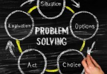 The Big Problem Only Quantum Computers Can Solve Diagram comparing classical computers using bits with quantum computers using qubits.