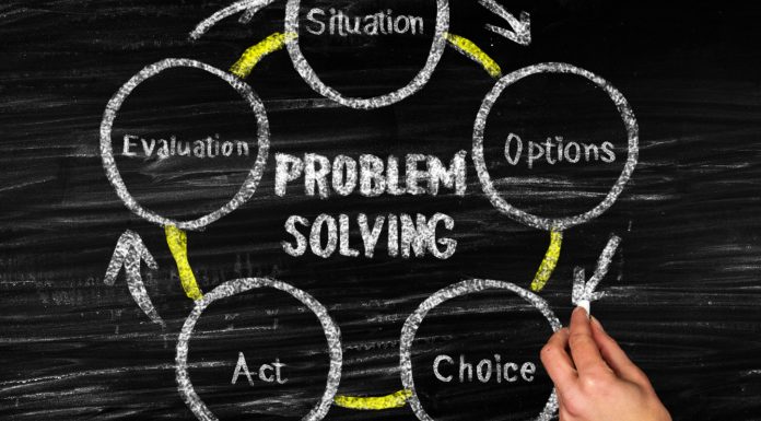 The Big Problem Only Quantum Computers Can Solve Diagram comparing classical computers using bits with quantum computers using qubits.